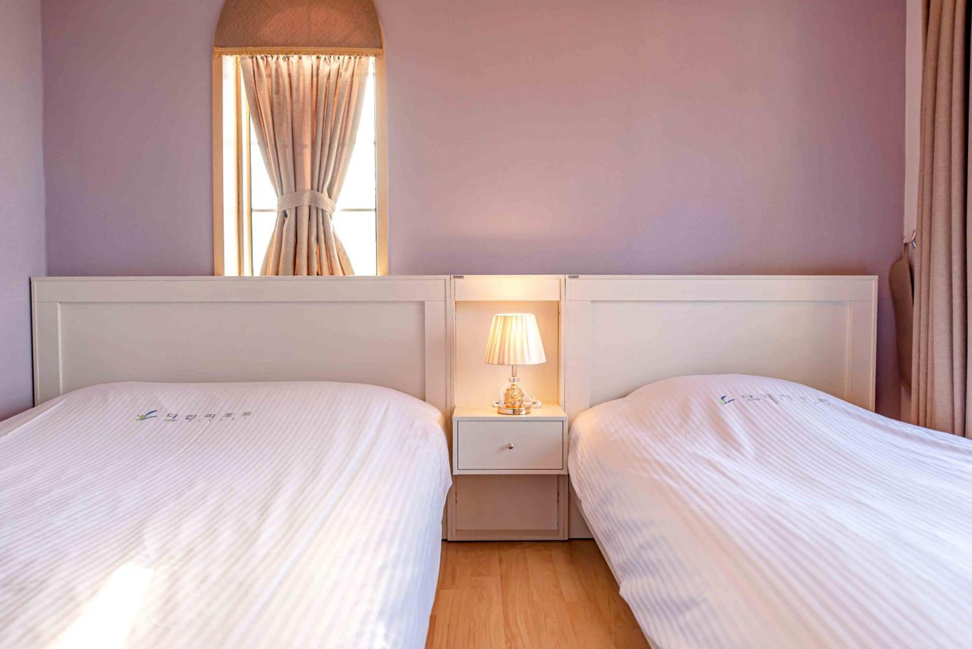 ไดน์ รีสอร์ต Hotel เมืองเชจู ภายนอก รูปภาพ