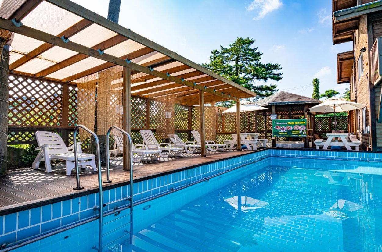 ไดน์ รีสอร์ต Hotel เมืองเชจู ภายนอก รูปภาพ